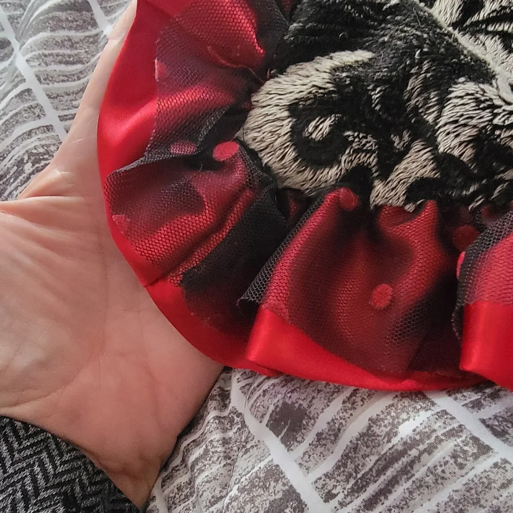 Little Yellow Chick Baby Lap Blanket Black And Red Paisley Satin Ruffle 24 X 24
